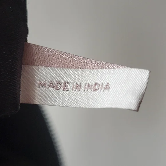 Beaded Black Clutch Small Bag ~ Contemporary & Vintage Vibe ~ Date Night ~ Fancy - Picture 6 of 16